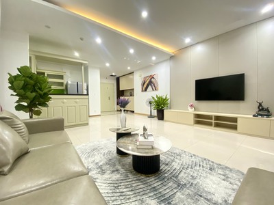 Bán gấp căn hộ chung cư Usilk City, dt 116m2, 3PN rộng rãi, tầng đẹp, hướng mát, nội thất xịn 2