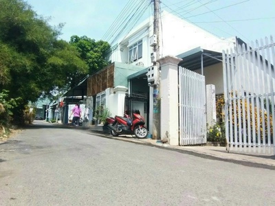 Chủ nhà cần tiền đáo hạn ngân hàng cần bán nhà đường Suối Lội, Tân Thông Hội 175m2 full thổ giá 500 4