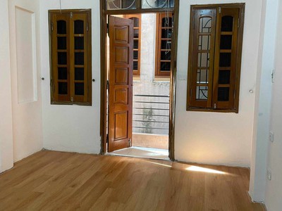 Cho thuê nhà nguyên căn, hgđ, 52m2, 4t, 4n, đủ đồ, 12 tr, thái thịnh. 1