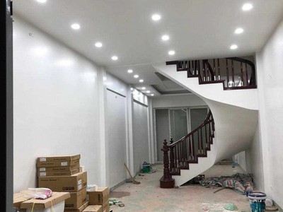 Cho thuê nhà nguyên căn, vp, kd, phùng chí kiên 70m2, 5t, 4n, 23tr cầu giấy 0