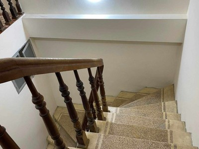 Cho thuê nhà nguyên căn, hgđ, 52m2, 4t, 4n, đủ đồ, 12 tr, thái thịnh. 2