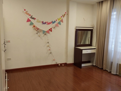 Nhà chia lô có thang máy tại ngõ 125 Nguyễn Ngọc Vũ 2