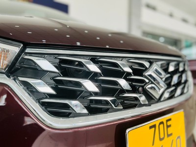 Bán xe Suzuki Ertiga Hybrid chính hãng ưu đãi lớn. 4