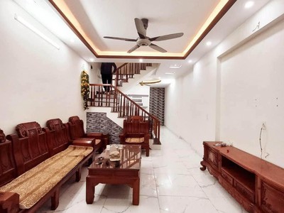 Cho thuê nhà mới ngõ Thiên Lôi gân AEON  - 7tr 1