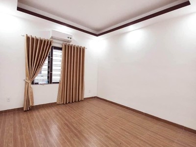 Cho thuê nhà mới ngõ Thiên Lôi gân AEON  - 7tr 5
