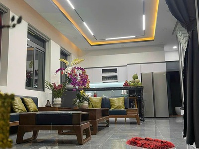 Bán căn biệt thự 1 trệt 1 lầu, 2 mặt tiền Vĩnh Hiệp Tp Nha trang 1