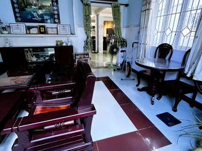 Cho thuê nhà 1t2l 3pn 6 13 hẻm xe hơi đường 5 linh chiểu 0