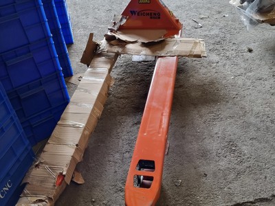 Xe Nâng Tay  Thấp 2.000kg 1