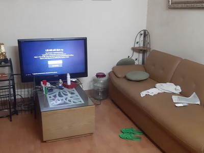 Cho thuê căn hộ tầng 4, 70m2, 2 PN, 1WC, khu tập thể Quân Đội, ngõ 558 Nguyễn Văn Cừ 1