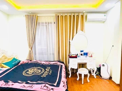 Bán chung cư N01, 84 Chùa Láng- ĐH Ngoại Thương 50m2, 1 ngủ, 1 vs, full nội thất xịn nhỉnh 2 tỷ 12