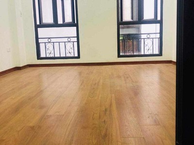 Cho thuê nhà nguyên căn, hgđ, trần thái tông 30m2, 4t, 3n, đủ đồ, 11tr. 0