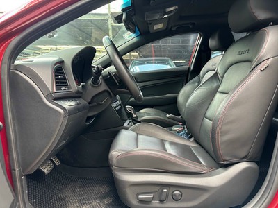 Quá CỌP Hyundai Elantra Sport 2019 màu đỏ cực đẹp 5