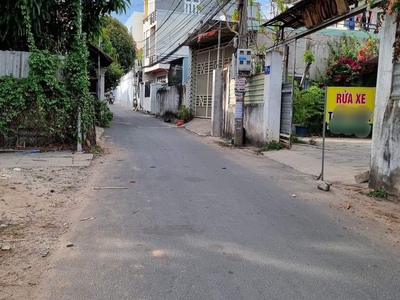 CẦN TIỀN bán gấp nhà cấp 4 còn mới 104m2 phước hiệp củ chi, SHR 520 triệu 5