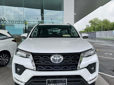 Fotuner 2.4 AT máy Dầu/xăng 4 2 xe mới chính hãng 3