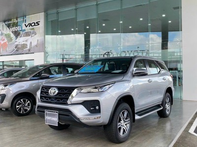 Fotuner 2.4 AT máy Dầu/xăng 4 2 xe mới chính hãng 2