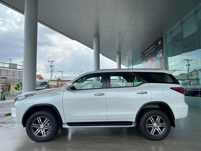 Fotuner 2.4 AT máy Dầu/xăng 4 2 xe mới chính hãng 1