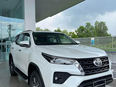 Fotuner 2.4 AT máy Dầu/xăng 4 2 xe mới chính hãng 5