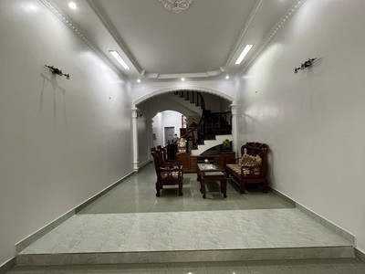 Bán nhà MP Cao Bá Quát, Đông Nam Cường, TP HD, 85.5m2, 3 tầng, mt 4.5m, 3 ngủ 0
