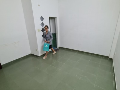 Cho thuê phòng trọ - lối đi cầu thang chung chủ 1