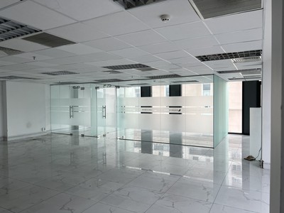 Cho thuê toà nhà 329m2 mt lý chính thắng, p.8, quận 3 với 700tr/tháng 1