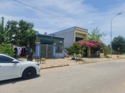 Sầm sơn - thanh hóa 125m2 mặt đường duyên hải ven biển 1,95 tỷ khu đấu giá đồng bông 2