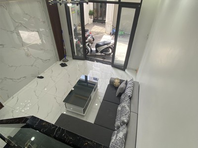 Cần bán căn nhà 4 tầng phú xá, đông hải 1, ngõ 4,5m, ô tô đỗ cửa. 3