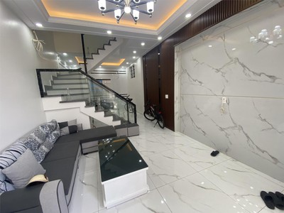 Cần bán căn nhà 4 tầng phú xá, đông hải 1, ngõ 4,5m, ô tô đỗ cửa. 4