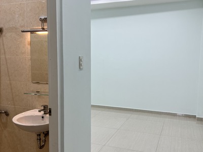 CC cho thuê nhà nguyên căn 3 tầng-4 phòng ngủ đẹp mới Q. Tan Phú 6