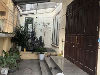 Bán nhanh nhà 3 tầng gần sân bóng Đông Mỹ, Thanh Trì, ô tô vào tận sân, 162m2, 5.2 tỷ 2
