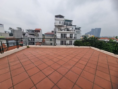 Cho thuê biệt thự Đặng Thai Mai 5 tầng, có bể bơi,thang máy, view hồ 3
