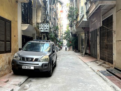 62m 4 tầng mặt tiền 4.5m nhỉnh 8 tỷ vài bước ra ô tô tránh dừng đỗ ngày đêm phố nguyễn ngọc vũ cầu 0