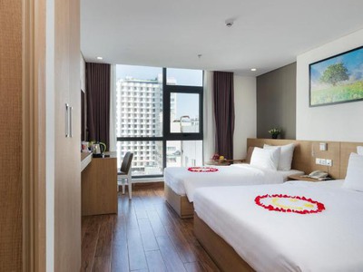 Bán khách sạn đường hùng vương phường lộc thọ nha trang 4