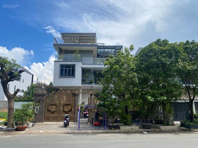 Bán biệt thự 330,7m2 cao cấp, mặt tiền đường chính 22m, đối diện công viên, kdc đại phúc/phạm hùng 0