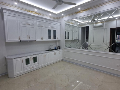 55m 6 tầng mặt tiền 4m mặt phố trần quốc hoàn trung tâm quận cầu giấy. vỉa hè rộng kinh doanh bất 3