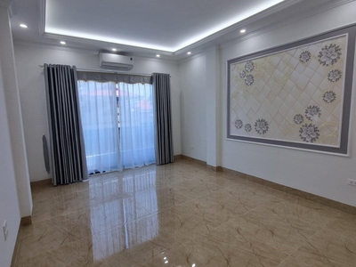62m mặt tiền 4.5m 6 tỷ phố hoàng quốc việt cầu giấy. chủ xây tâm huyết nhà cực đẹp. khu dân trí cao 4