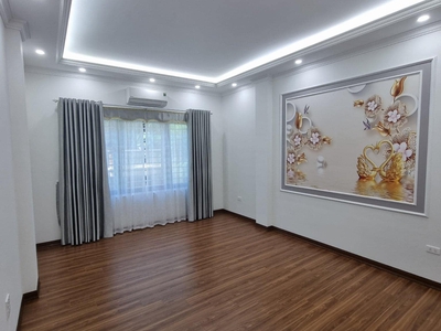 62m mặt tiền 4.5m 6 tỷ phố hoàng quốc việt cầu giấy. chủ xây tâm huyết nhà cực đẹp. khu dân trí cao 0
