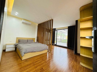 45m mặt tiền 9m lô góc nhỉnh 9 tỷ phố trần quốc hoàn trung tâm quận cầu giấy. khu dân trí cao. vị 2