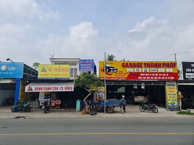 Chúng tôi cần bán gấp mảnh đất và căn nhà ở trung tâm thành phố tân uyên bình dương  tổ 2 khu phố 2
