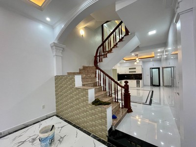 Cho thuê nguyên căn 4 ngủ tại Văn Cao  oto đỗ cửa 2