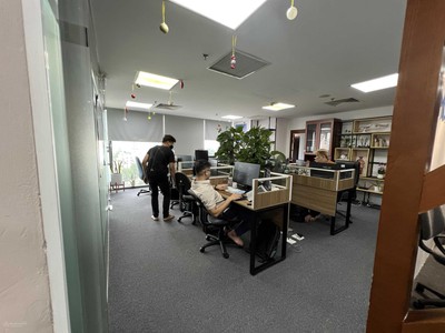 Chính chủ cần bán văn phòng 102m2 toà nhà ecolife 58 tố hữu đang cho thuê 300tr/năm 3