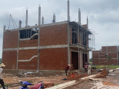 Đất ngay chợ Chánh Lưu, gần Vsip 2 trục đường vào Tp Mới, chỉ 480tr mua được ngay, ngân hàng hỗ trợ 5