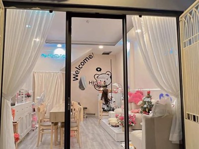 Cần sang nhượng tiệm nail/gội đầu khu vực q10 đường hồ bá kiện, trung tâm q10 đông đúc. 0