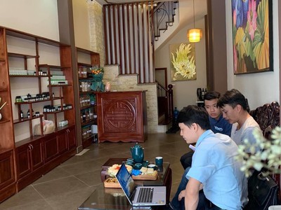 Bán nhà mặt phố Lê Duẩn, Đống Đa DT: 38m, 5 tầng, Kinh doanh tốt 0