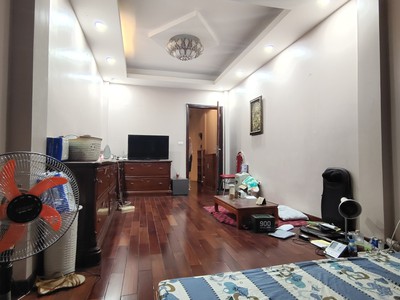 Bán nhà mặt phố Lê Duẩn, Đống Đa DT: 38m, 5 tầng, Kinh doanh tốt 4