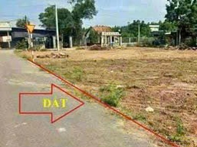 Cần tiền bán gấp lô đất 1742,1m, ngang 145,7 m 2 ,dài 1 bên 29,17m2, 1 bên 37,38 m2  giá 565 triệu 2