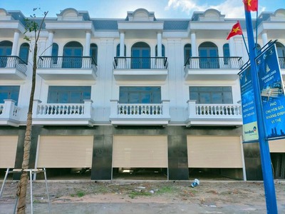 Bán nhà mặt phố Thăng Long 2 Huyện Bàu Bàng - Bình Dương giá 3.2 Tỷ 1