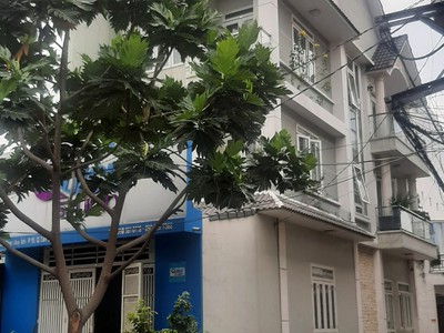 Cho thuê tầng trệt 45 m2 Phan huy ích P.15 Tân Bình 4