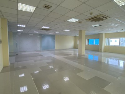 Cho thuê văn phòng MT Phan Xích Long, Phú Nhuận,150,300m2, 72 triệu bao thuế phí 0
