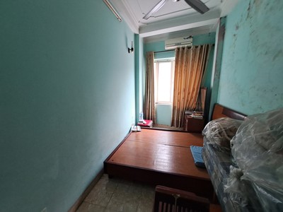Tìm khách thuê nguyên căn mặt đường giải phóng. 0