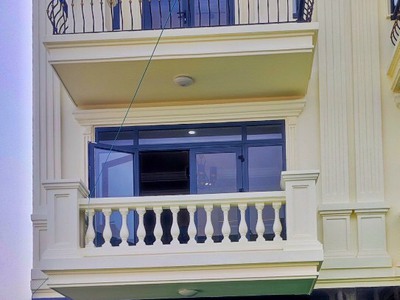 Nhà Phố thương mại    Giá chỉ 3tỷ2  Thanh toán 40 nhận nhà.  Ngay Trung Tâm hành Chính huyện Bàu 0